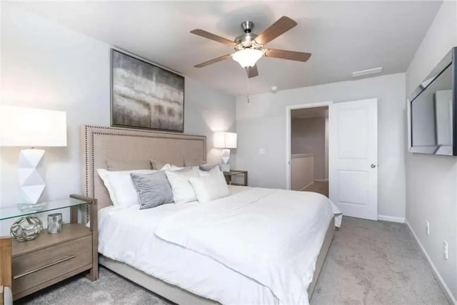 Building Photo - 3369 The Way Pl