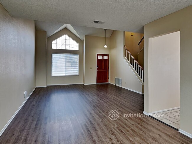 Building Photo - 2611 W Calle Vista Dr