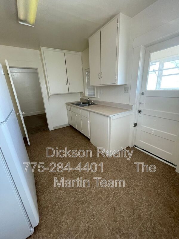 Building Photo - 510 7th St