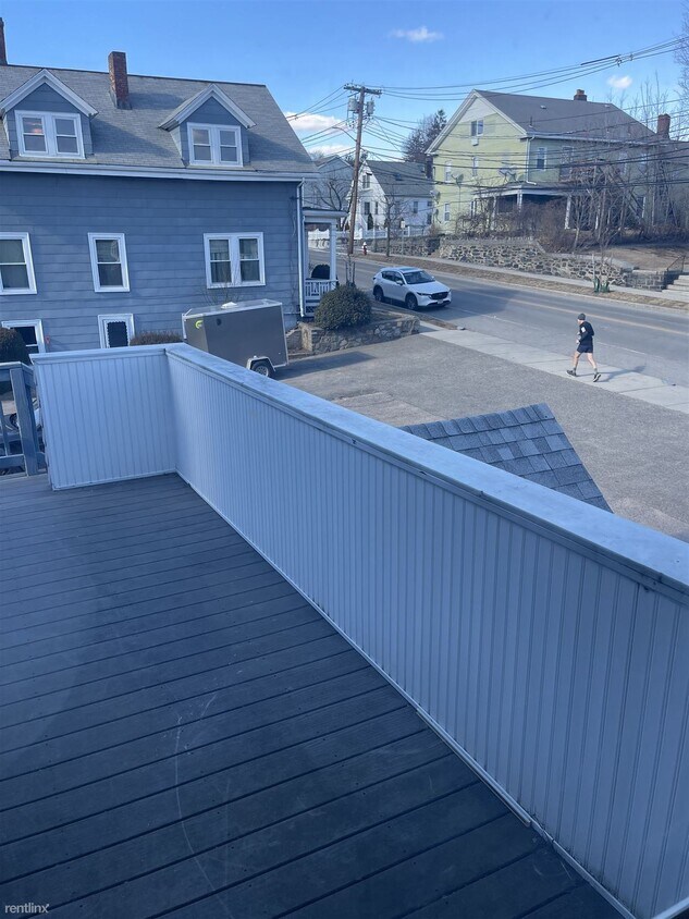 Foto principal - 2 br, 1 bath Duplex - 40 Summer St 2-54