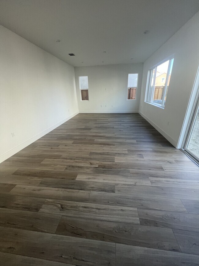 Foto del edificio - 3190 Workman Ave