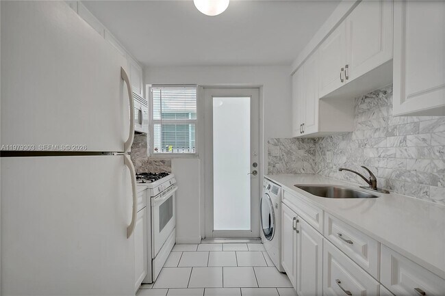 Building Photo - 1035 Meridian Ave