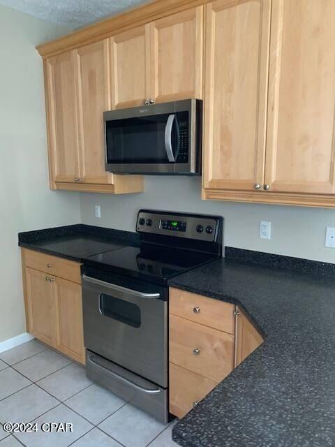 Building Photo - 2610 Oakmont Dr
