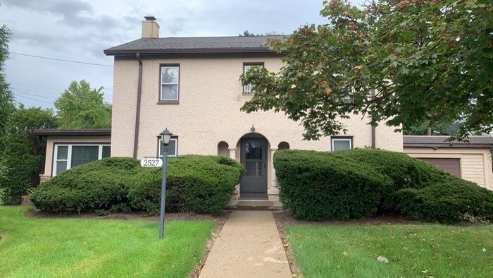 Primary Photo - 2527 Salem Ave.