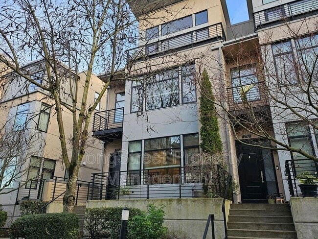 Foto del edificio - 2176 NW 16th Ave