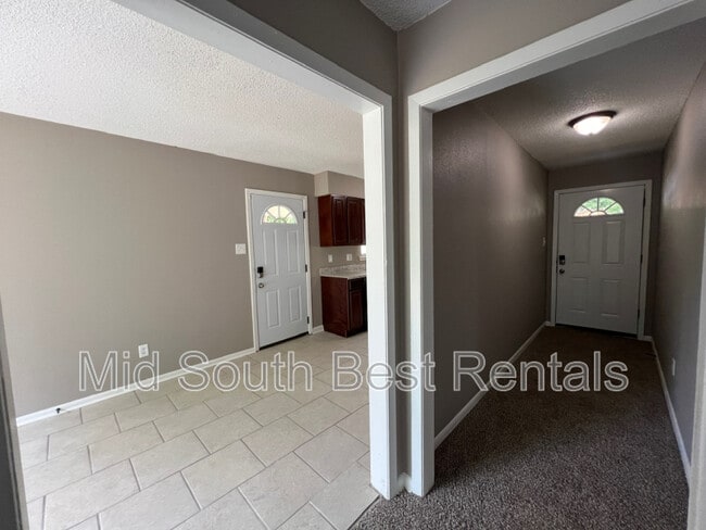 Building Photo - 5206 Corkwood Dr