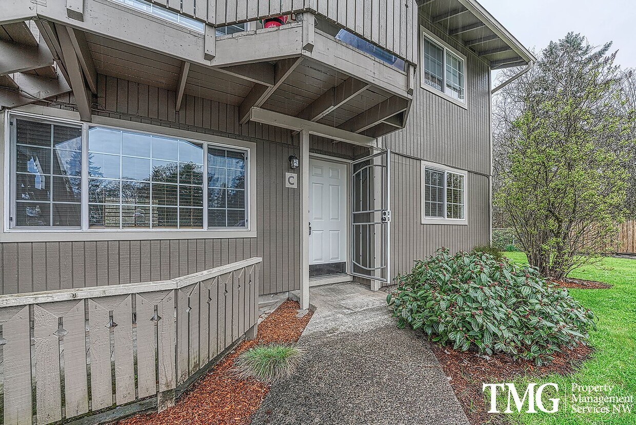 Photo - 10809 NE 48th Circle #A-#D
