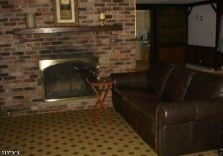 145 Lake Ave, Boonton, NJ 07005 Room for Rent in Boonton, NJ