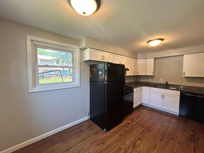 Foto del edificio - 2591 Parkview St