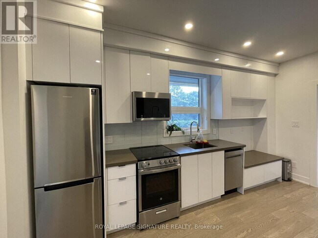 Building Photo - 17 Claremont St