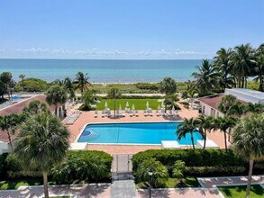 Building Photo - 2457 Collins Ave