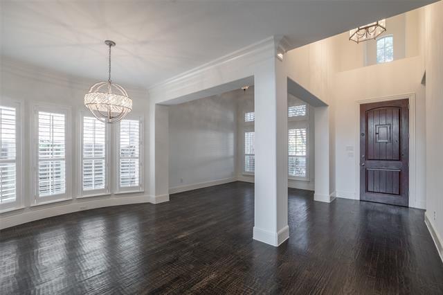 Foto del edificio - 8309 Galaxy Ln