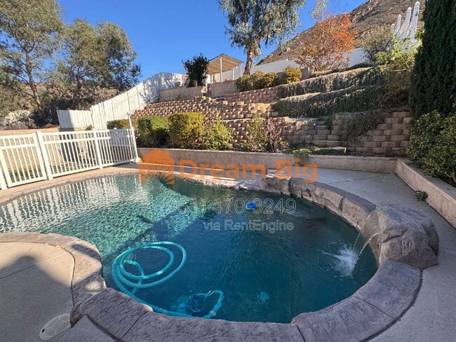 Foto del edificio - 12025 Weeping Willow Ln