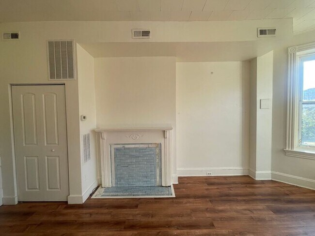 Foto del edificio - 2731 St Paul St