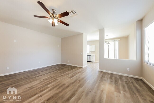 Foto del edificio - 13615 W Canyon Creek Dr