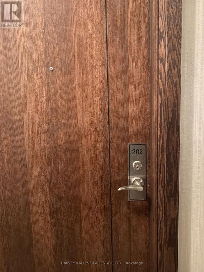 Building Photo - 339 Rathburn Rd W