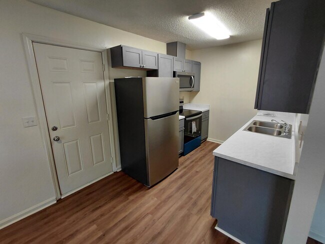 Foto del edificio - 2713 Oak Park Ct