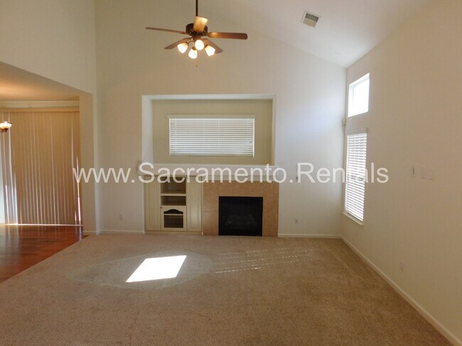 Foto del edificio - Very Nice Updated 4bd/3ba Rancho Cordova H...