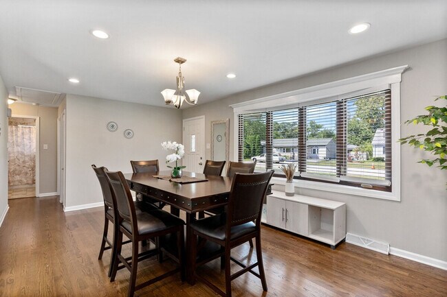 Foto del edificio - 6815 W 87th St