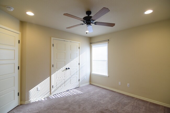 Building Photo - 3511 Breeder Ln