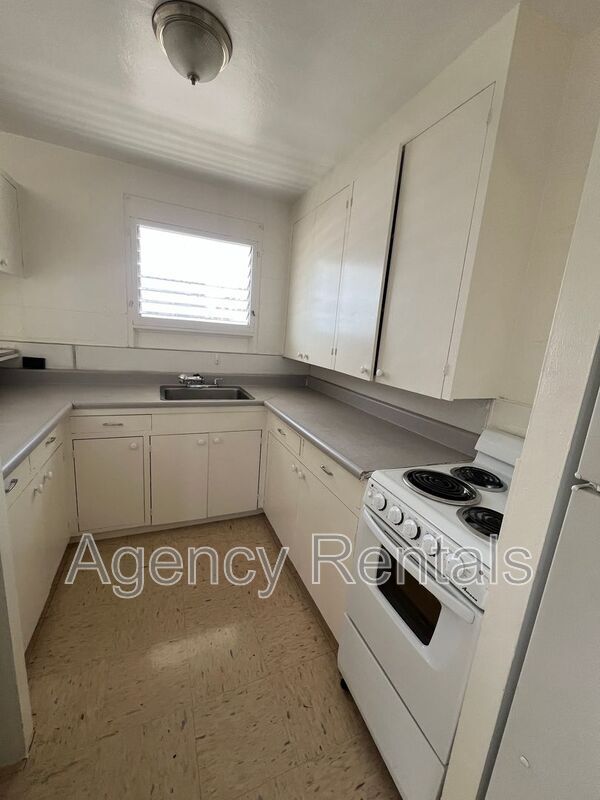 Photo - 1231 Matlock Ave Apartment