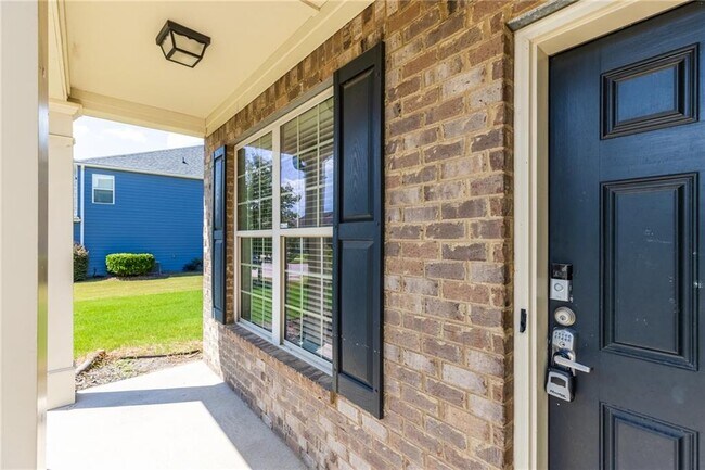 Building Photo - 2340 Cain Cir