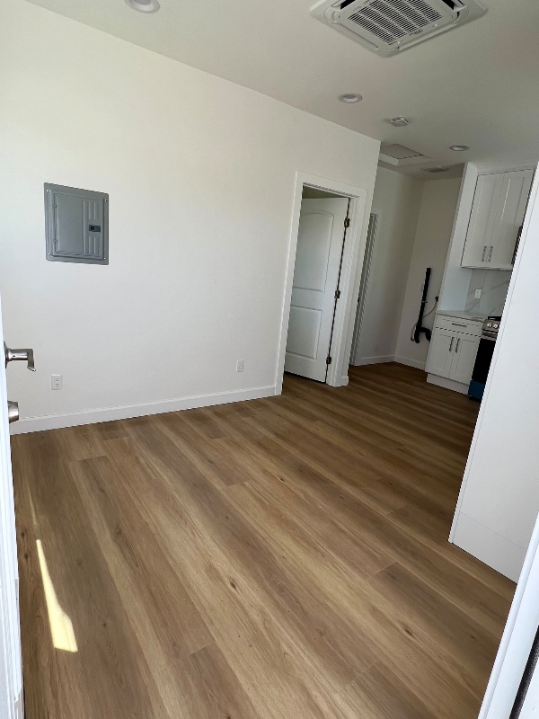 Foto del edificio - 625 W Woodcrest Ave