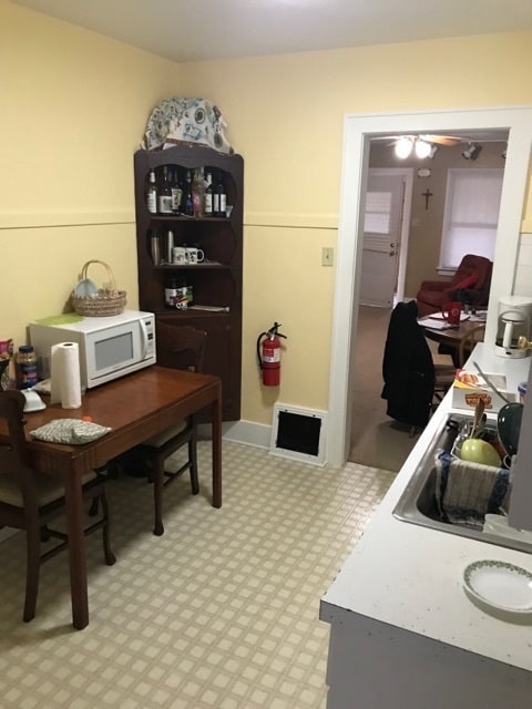 Building Photo - 307 S Maple Ave