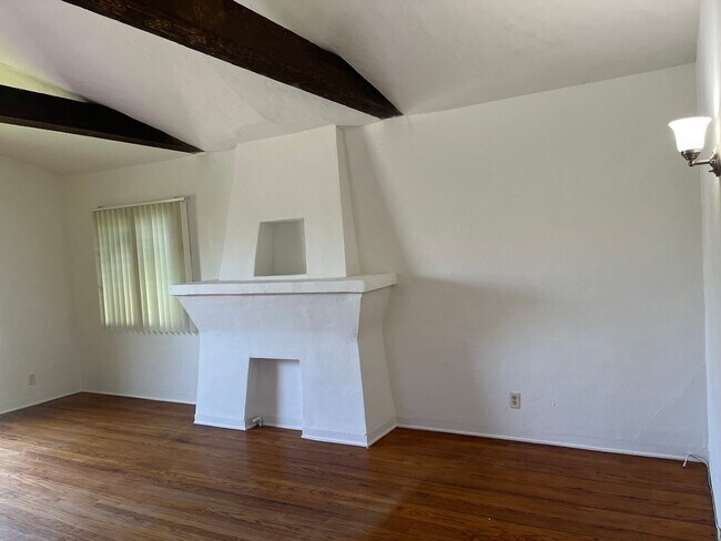 Foto del edificio - 548-548 Ivy St