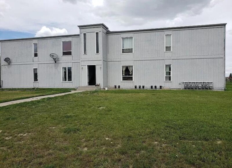 Foto principal - 321 2nd Ave NW