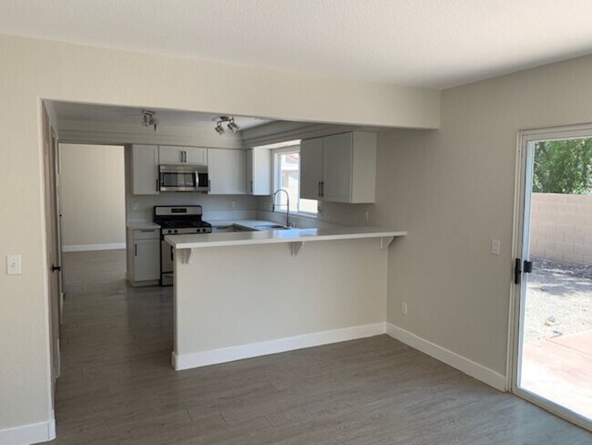 Building Photo - 5 br, 3.5 bath House - 86 Huntfield Dr