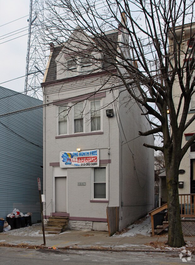 Foto del edificio - 2337 W Clifton Ave