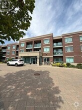 Building Photo - 55-255 Via Rosedale