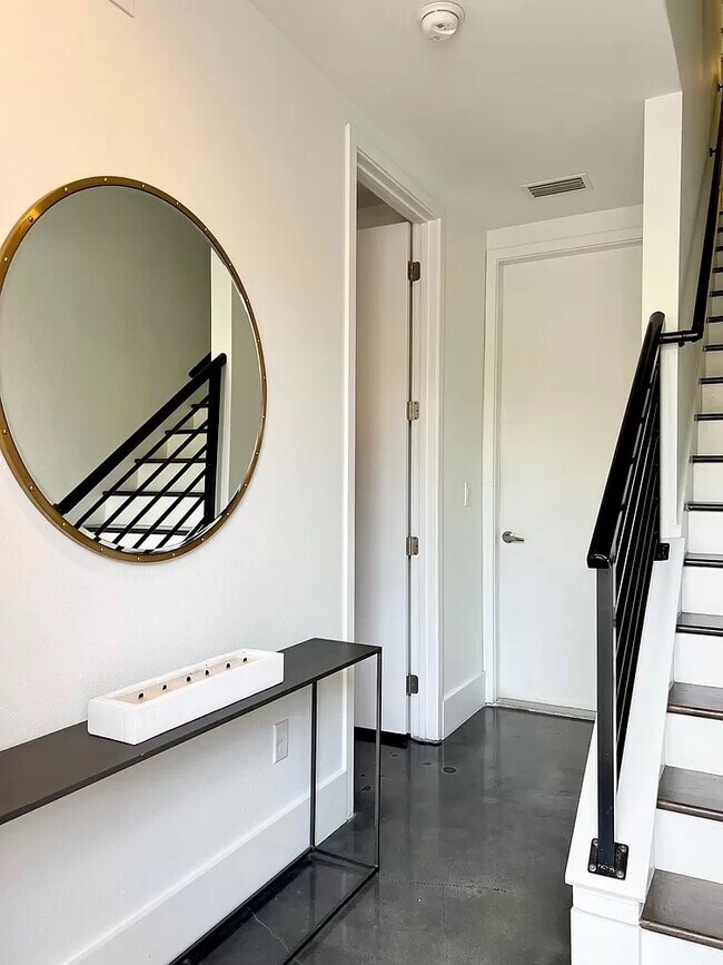 Foto del edificio - 814 2nd Ave N