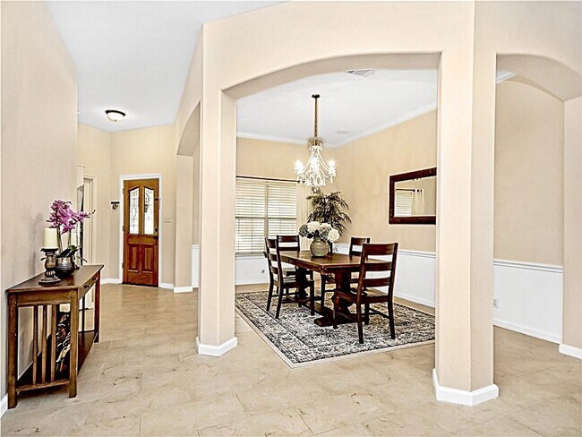 Building Photo - 3017 Plantation Dr