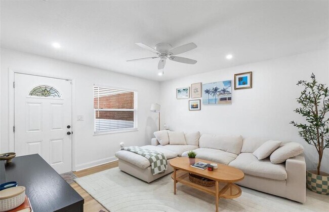 Foto del edificio - 6801 20th St N