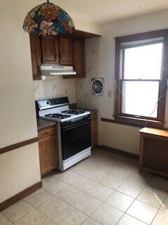 Kitchen - 269 Grandview Ter