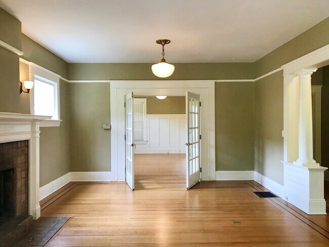 Foto del edificio - 2132 NE Schuyler St