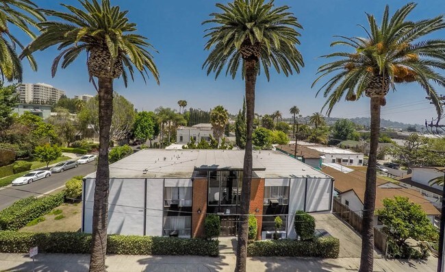 Building Photo - 2300 Lewis Ave