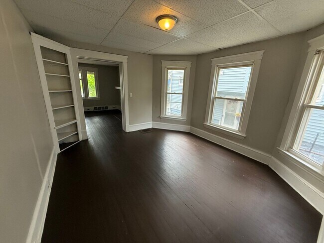 Foto del edificio - 700 E 117th St