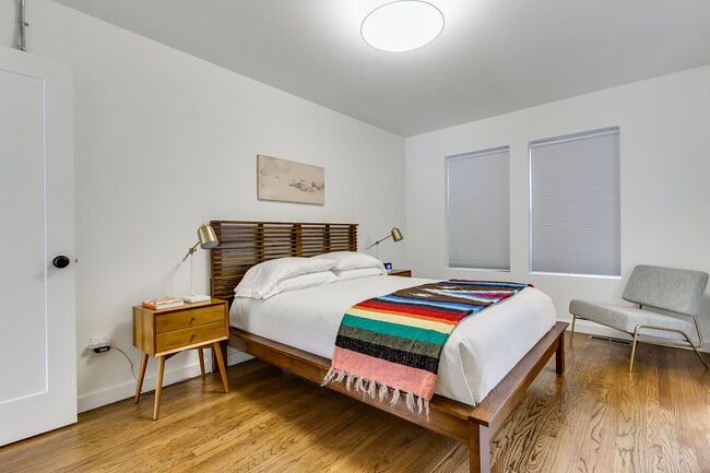 Foto del edificio - 1704 NW 17th St