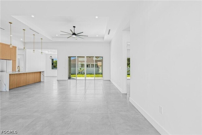 Foto del edificio - 512 NW 35th Pl