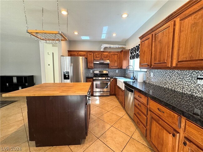 Foto del edificio - 951 Sequoia Ruby Ct
