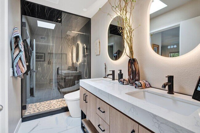 Foto del edificio - 72770 Fleetwood Cir