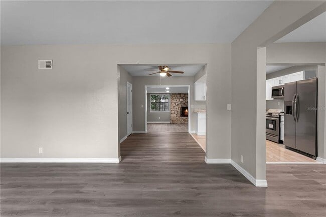 Foto del edificio - 651 22nd St NW