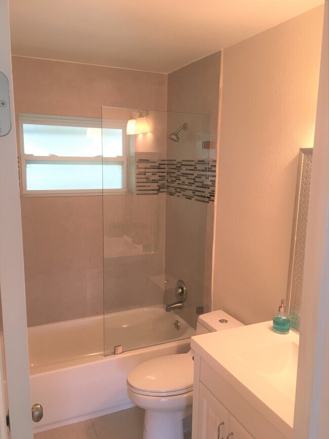 Foto del edificio - 123 SW 13th St