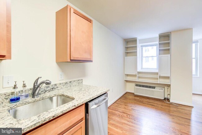 Foto del edificio - 2440 16th St NW