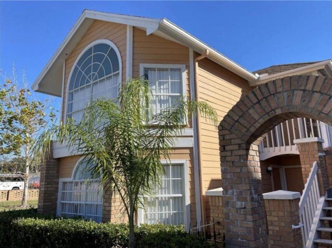 Foto principal - 2444 Sweetwater Club Cir