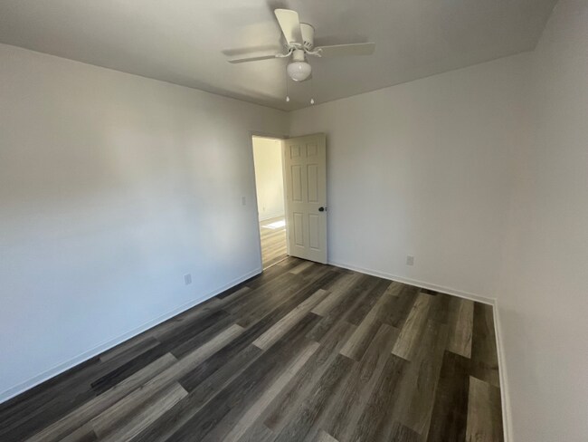 Foto del edificio - 2438 S 5th St