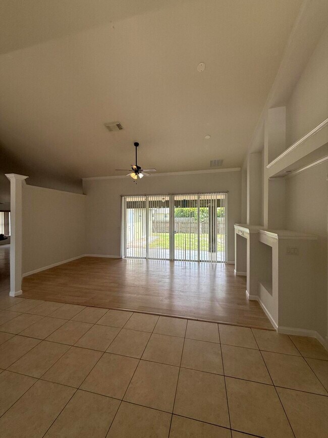 Foto del edificio - 1214 SW Emerald Ave